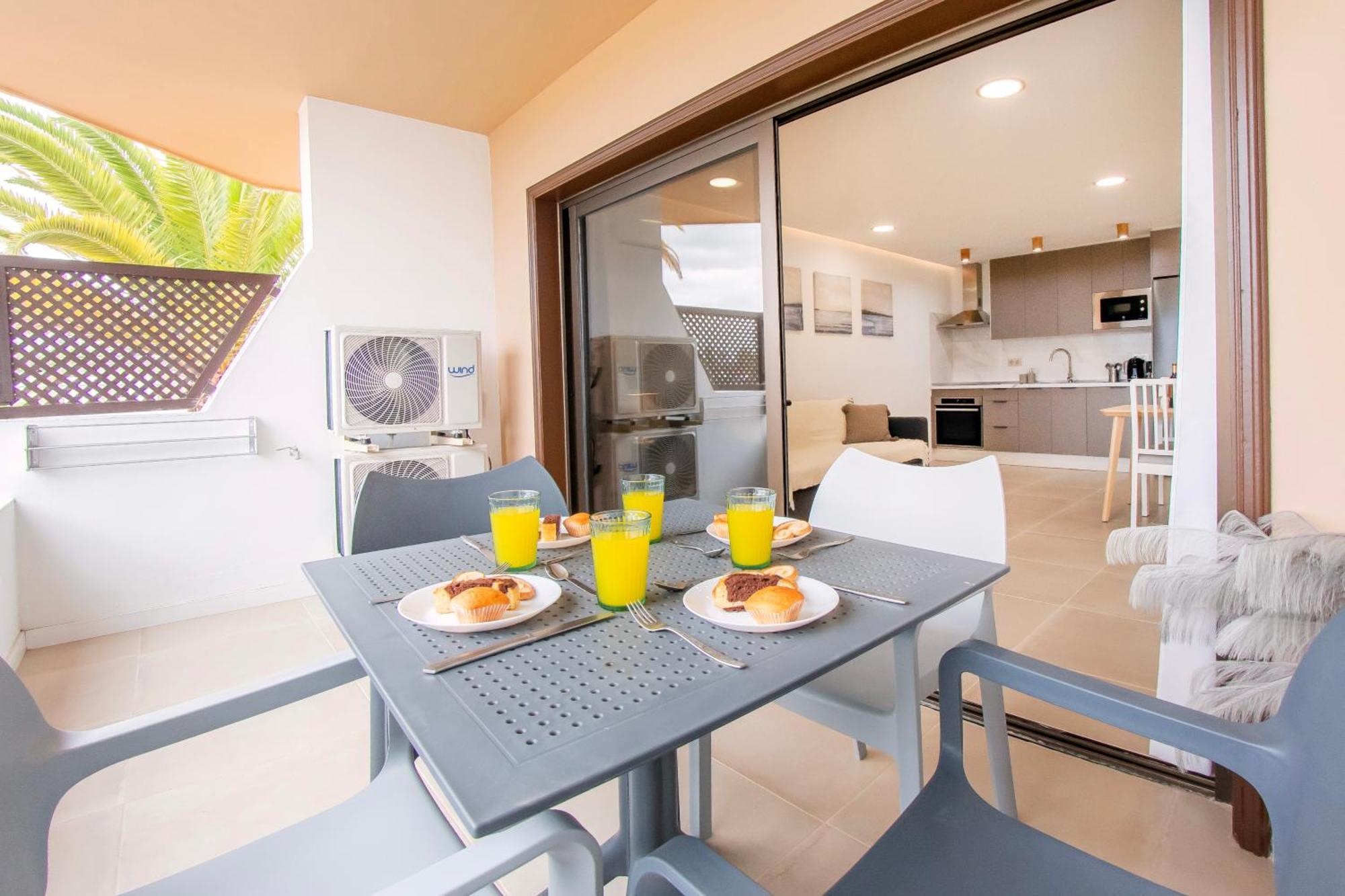 Newly Renovated, Luxurious Apartment With A Heated Pool, 259 ซานมิเกลเดียโบนา ภายนอก รูปภาพ