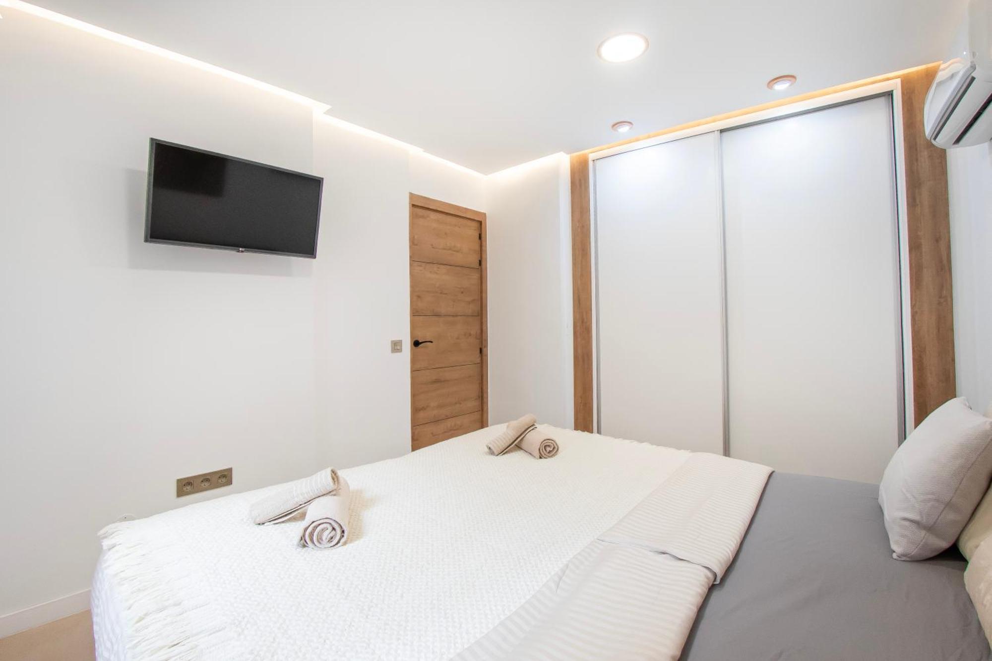Newly Renovated, Luxurious Apartment With A Heated Pool, 259 ซานมิเกลเดียโบนา ภายนอก รูปภาพ