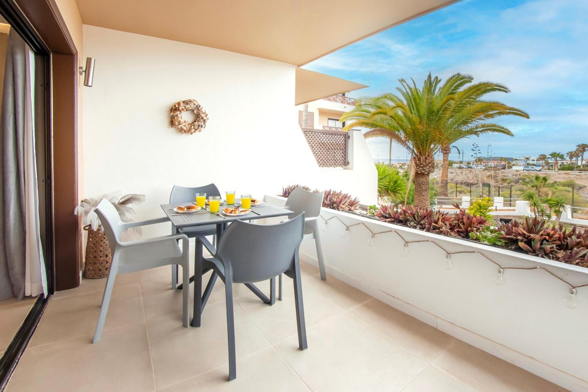 Newly Renovated, Luxurious Apartment With A Heated Pool, 259 ซานมิเกลเดียโบนา ภายนอก รูปภาพ