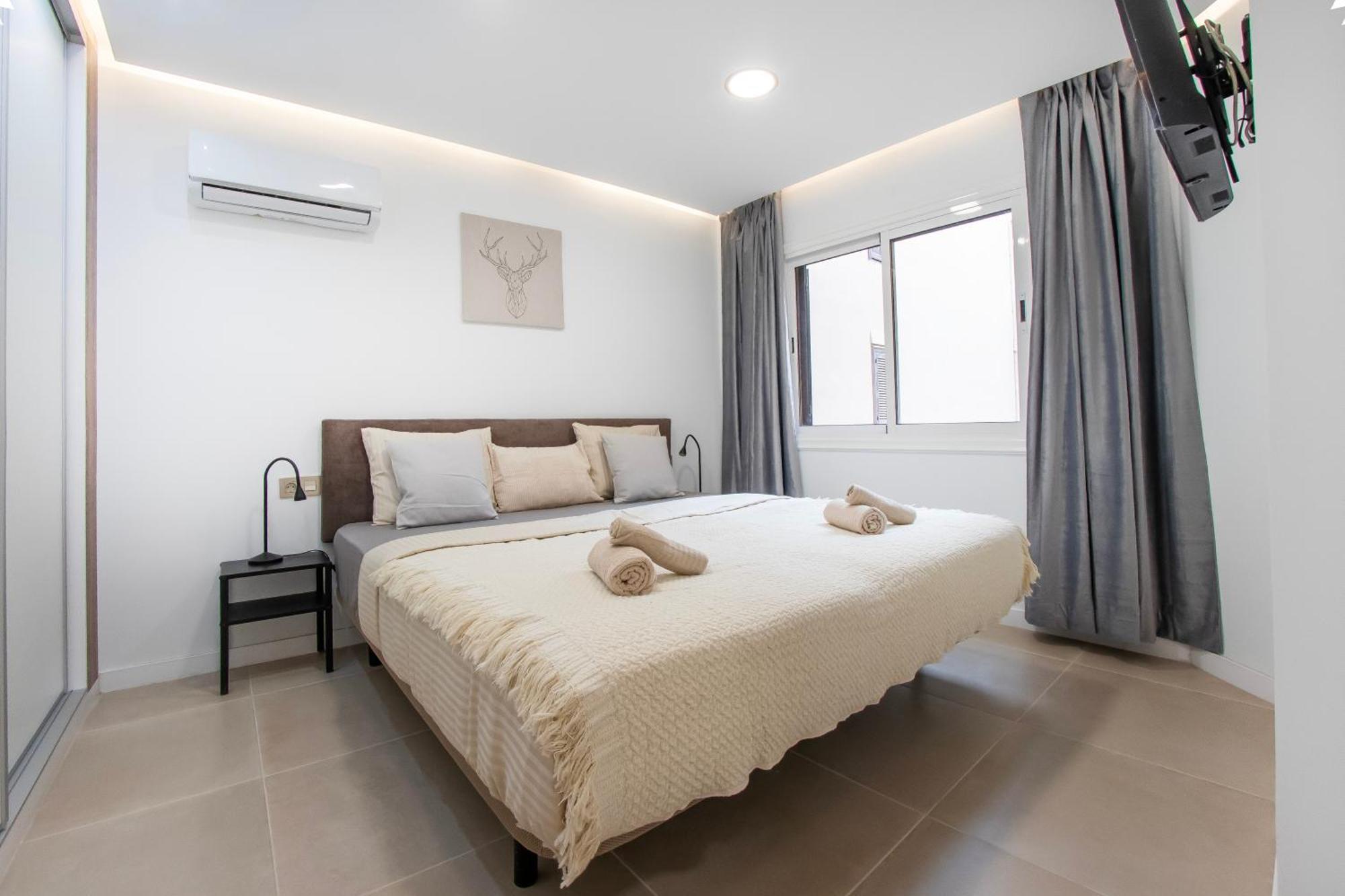 Newly Renovated, Luxurious Apartment With A Heated Pool, 259 ซานมิเกลเดียโบนา ภายนอก รูปภาพ
