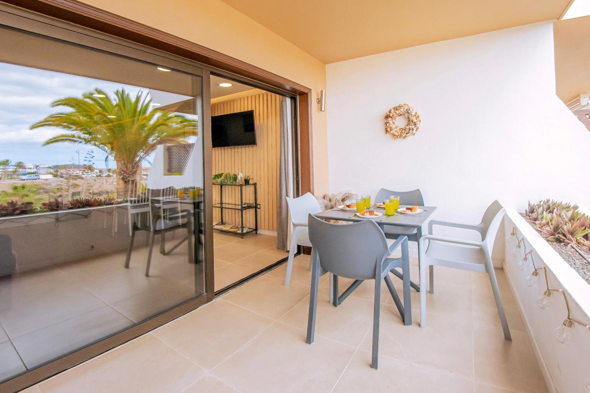 Newly Renovated, Luxurious Apartment With A Heated Pool, 259 ซานมิเกลเดียโบนา ภายนอก รูปภาพ