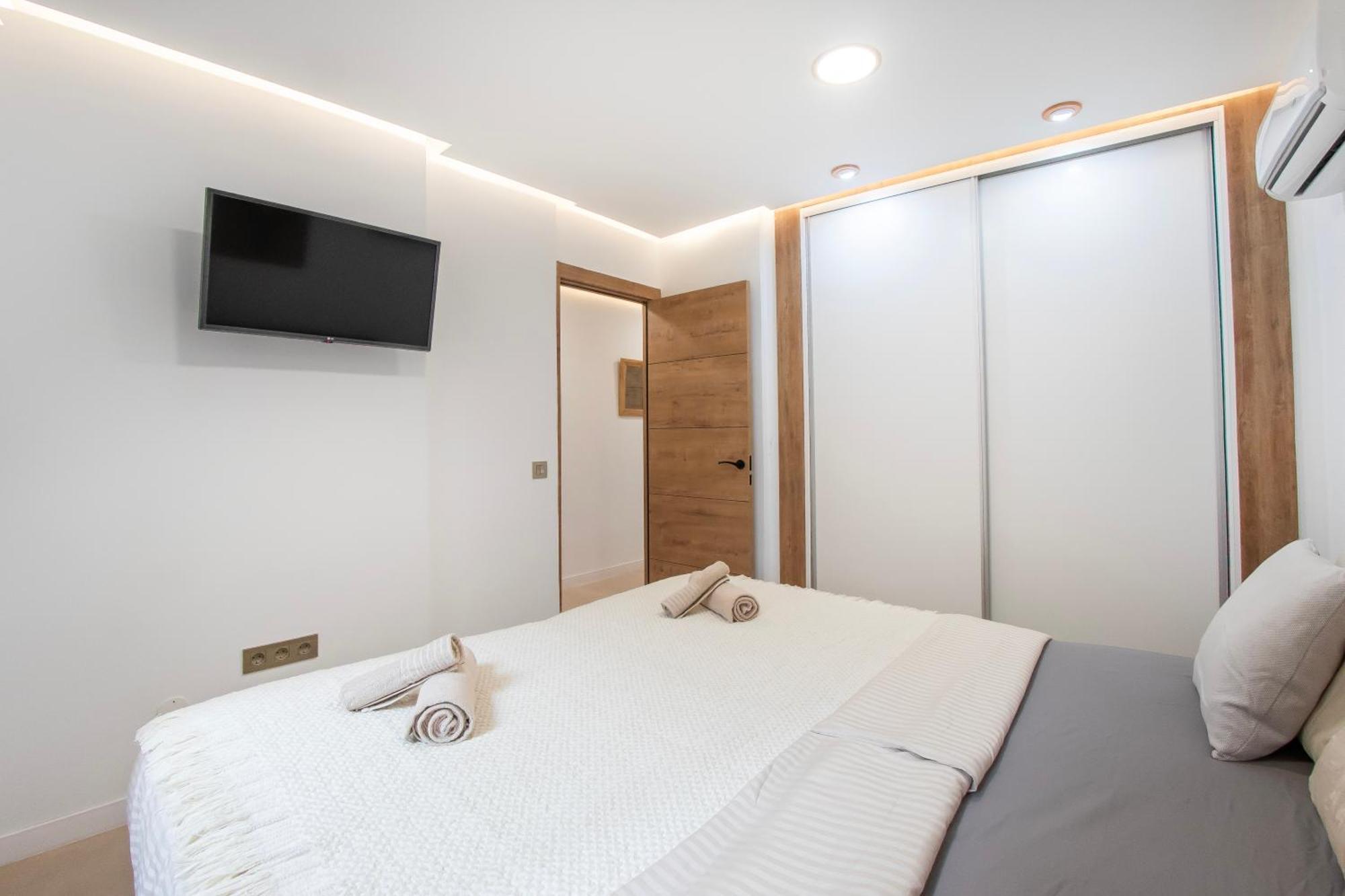 Newly Renovated, Luxurious Apartment With A Heated Pool, 259 ซานมิเกลเดียโบนา ภายนอก รูปภาพ